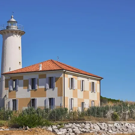 Apartment Marine Escape - Seaside Tranquility