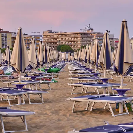 Marine Escape - Seaside Tranquility Lejlighed *